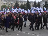 Первомайское шествие в Луганске