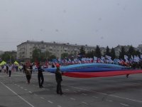 Первомайское шествие в Луганске