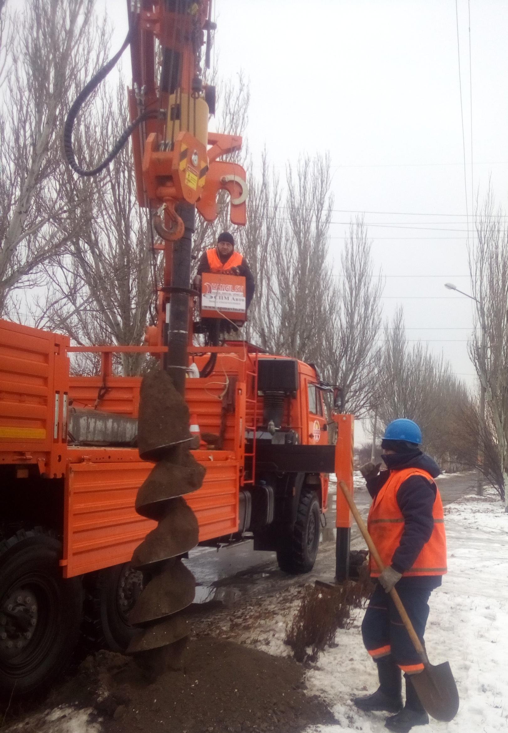 Столичный «Горсвет» продолжает работы на улицах Луганска » Администрация  города Луганска - Луганской Народной Республики