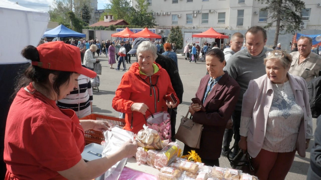 Продукция Ставропольского края представлена в Луганске на ярмарке ко Дню  города (видео) » Администрация города Луганска - Луганской Народной  Республики