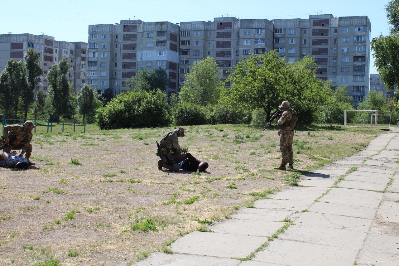 В школах Луганска прошли учения по антитеррористической безопасности |  21.05.2024 | Луганск - БезФормата